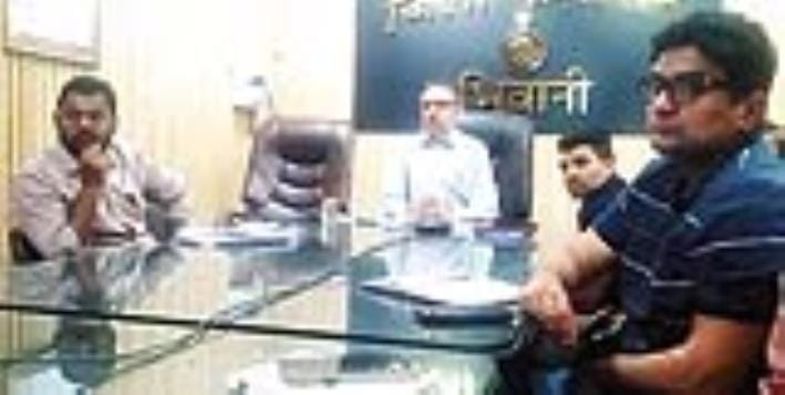 Officials should complete the road repair work in the district within the stipulated time period: DC