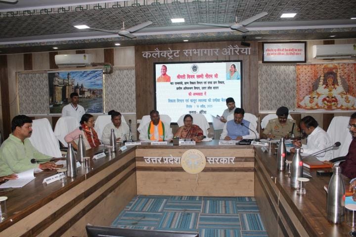 The Minister Of State Got To Know The Reality Of Development Works - Auraiya News - Auraiya News:राज्यमंत्री ने विकास कार्यों की जानी हकीकत