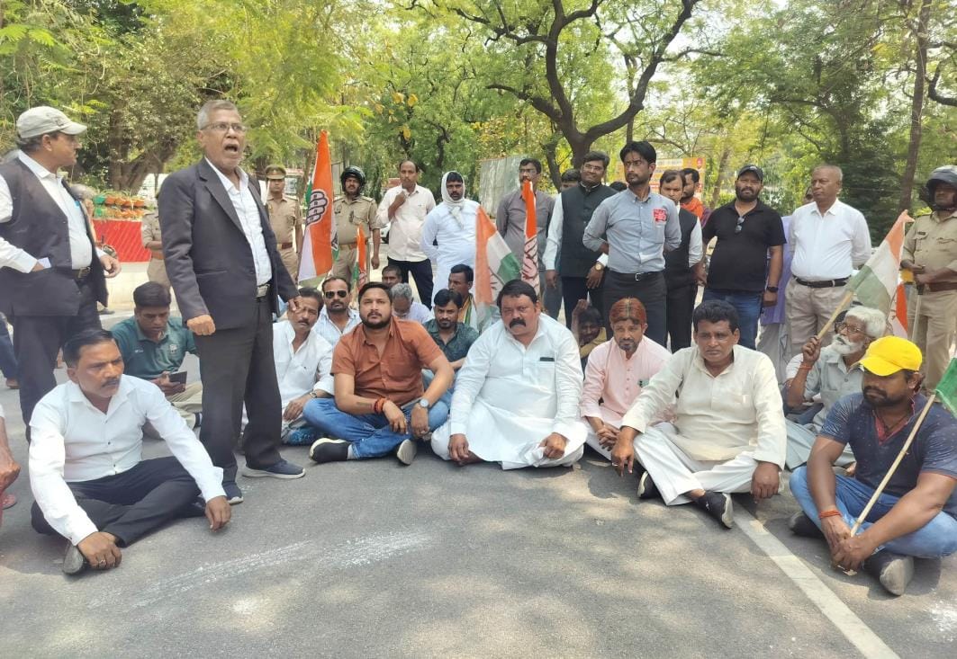 Congress protested against the seizure of National Herald's property