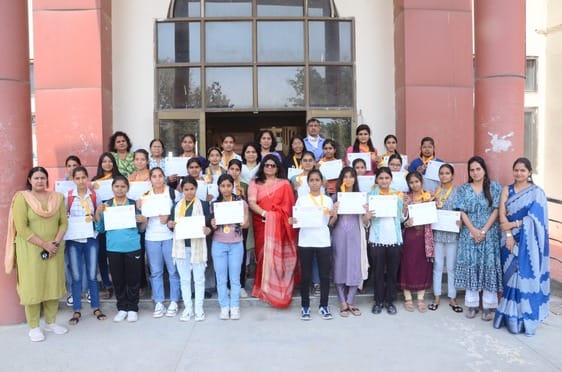 Students were awarded with medals and certificates