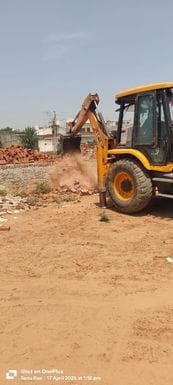 Demolition was done in the colony being developed illegally in Dayanagar