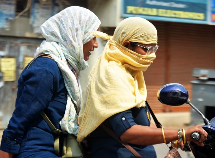 Minimum temperature dropped, chances of storm rising