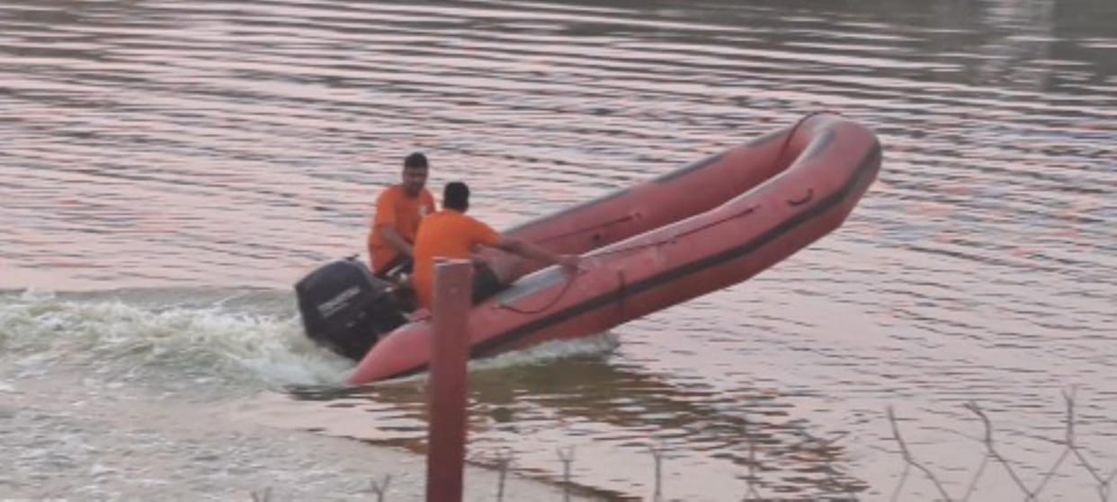 A young man drowned in a pond, could not be found even after a search operation by divers