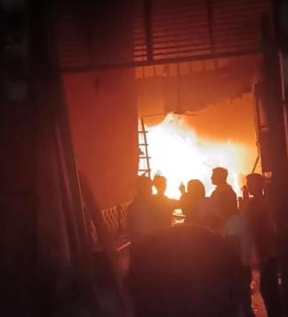 Fire in Dholak factory, all goods burnt to ashes
