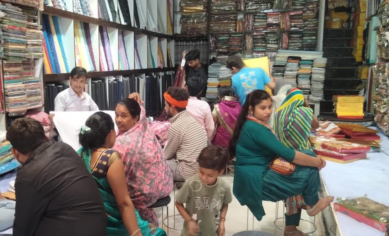 Markets bustling during wedding season