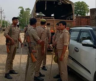 Stones pelted on police in Sujatpur Khadar