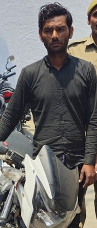 Hathras youth arrested with stolen bike