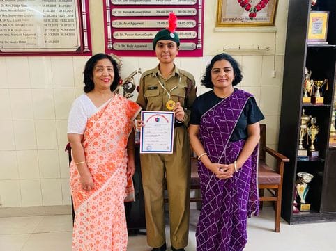 Nauvika won gold in shooting