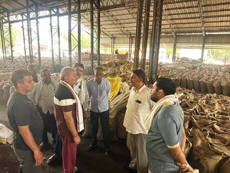 The MLA made a surprise inspection of the Market Committee office and took information about the procurement arrangements of mustard and wheat.
