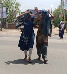 42.5 degree mercury, heat wave continues to wreak havoc