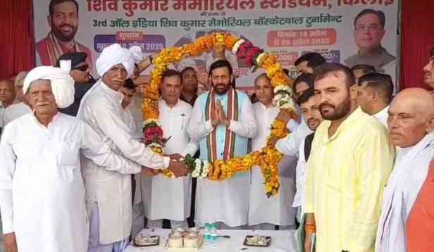 Resolve to provide medical insurance cover of Rs 20 lakh to every player in the state: CM