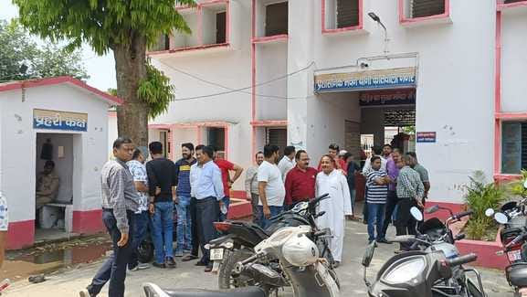 Traders united in the case of assault on BJP city president, said the action was baseless