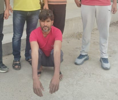 One accused arrested in the case of robbing a highway dumper