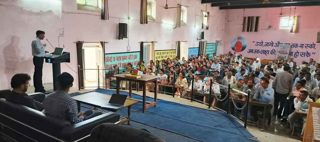 Charan Singh clarified the role of officers, teachers and engineers regarding the readiness class program.