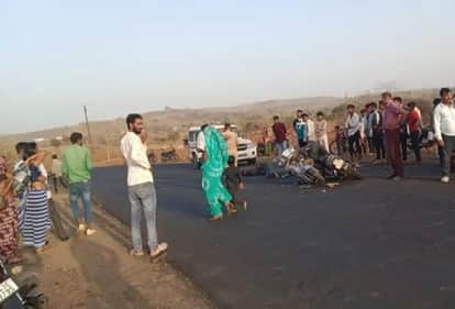Ratlam News: Two youths died in a scooter-bike collision on Sailana-Banswara road
