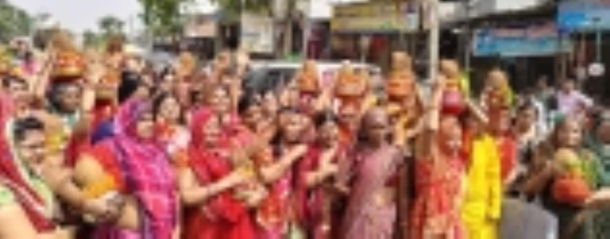 Kalash Yatra taken out on the inauguration of Shiva Mahapuran Katha