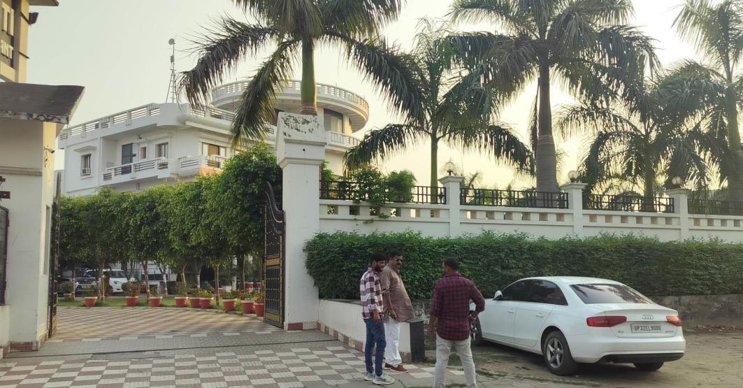 Notice to 14 hotels and lawns including CK Lawn, Grand Palace, Panchvati