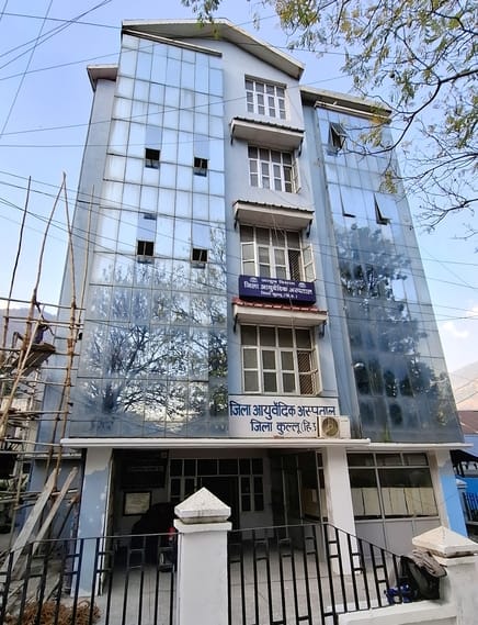 Senior experts will check the pulse of patients in Ayush Hospital