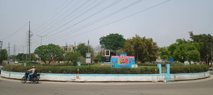 There has been no red light at Ambedkar Chowk for 5 years