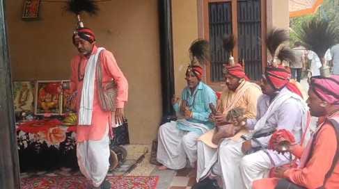 The wandering sadhus enthralled the audience at the Bhajan Sandhya