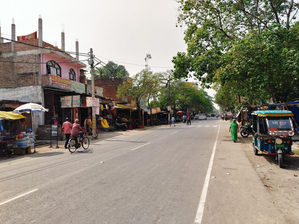 Temperature reached 38 degrees, streets deserted due to scorching sun