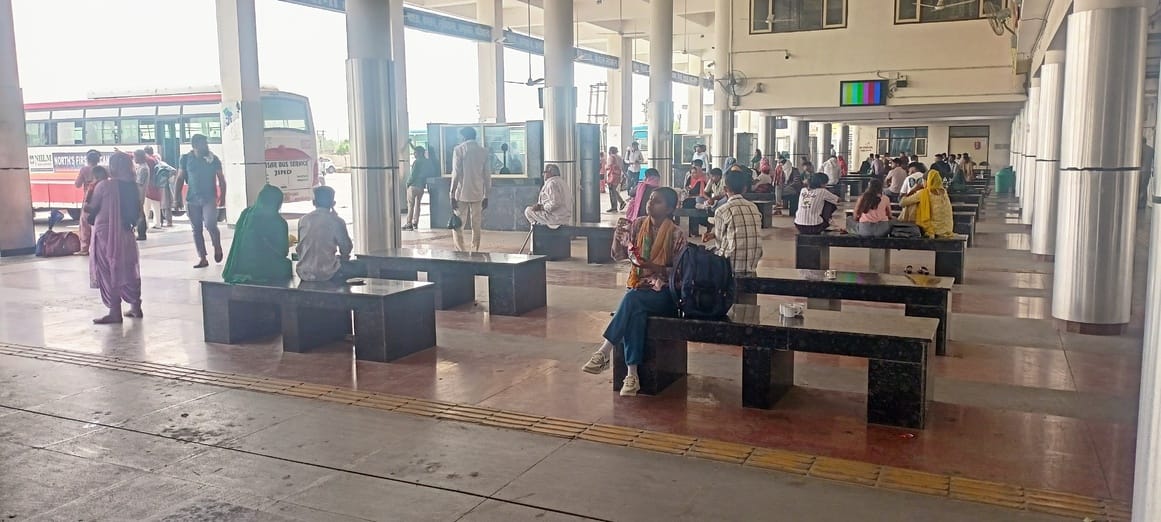 Roadways system deteriorated due to lack of buses in the depot