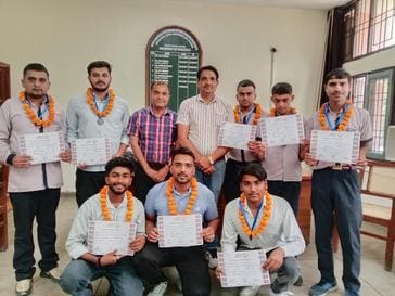 Sirtar Institute team won bronze medal in football