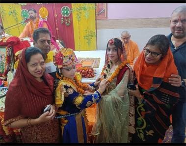Devotees cheered during the story