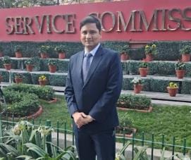 Amit Yadav, who secured 509th rank in UPSC, brought glory to Harsamhar