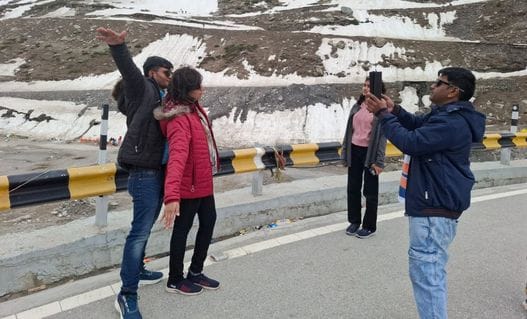 As soon as the weather opens, Atal Tunnel and Solanganala are buzzing with tourists