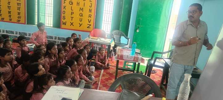 The number of students in Nagfan Vidyalaya has been zero for three years, three teachers are posted
