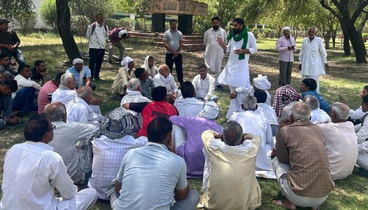 The meeting between farmers and administration for the oil pipeline remained inconclusive