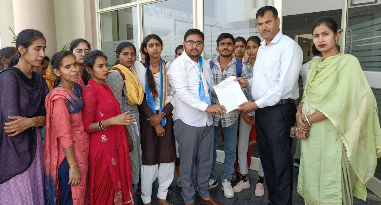 NSUI staged a sit-in protest at CBLU, handed over a memorandum to the Vice Chancellor