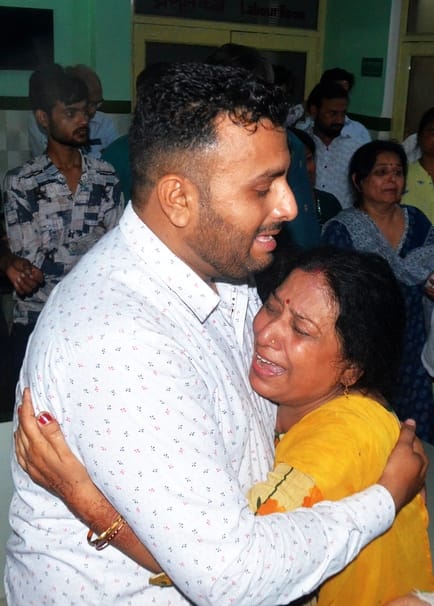 Husband's allegation: Negligence in treatment...operation was done again