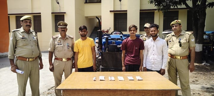 Three thieves arrested with stolen tractor-trolley