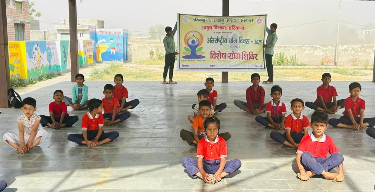 Do yoga for 30 minutes every day: Gajanand