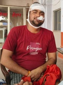 Bajrang Dal district chief beaten up for opposing installation of Wi-Fi