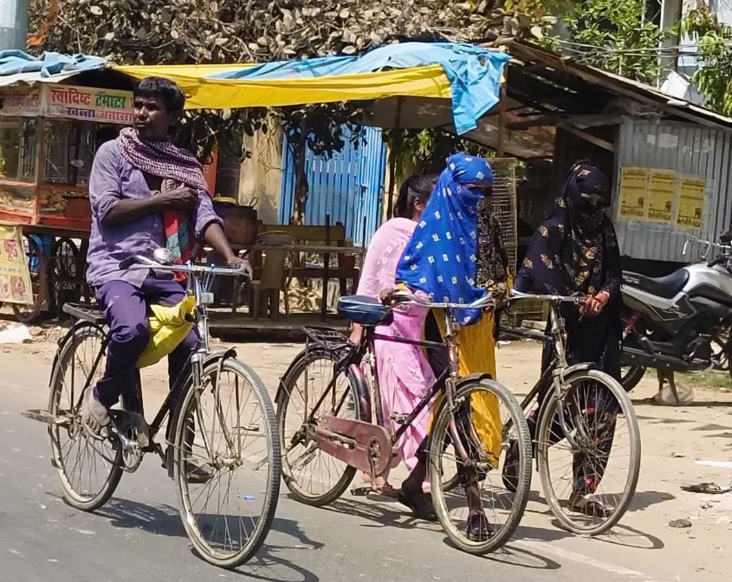 Temperatures cross 41, heat makes life difficult