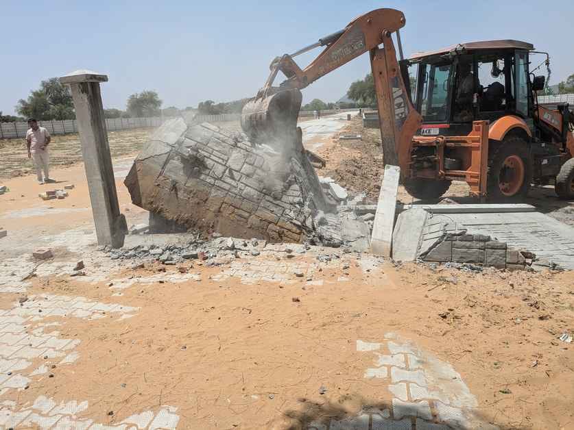 Bulldozer runs on illegal colony being developed on 9 acres