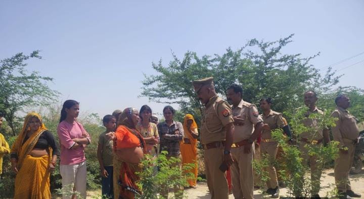 Police rushed on information of breaking of the statue, land dispute came out