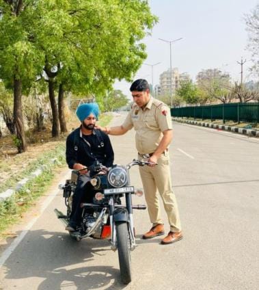 Fireworks were fired from a bullet, a challan of Rs 32,000 was issued