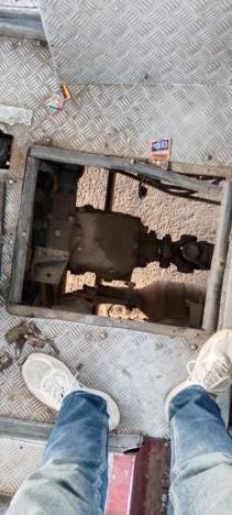 The bonnet of the bus coming to Farrukhabad burst, one passenger injured