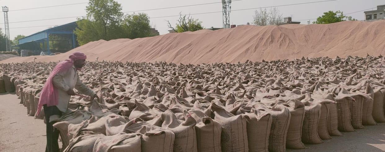 Payment amount reached the bank accounts of only 872 farmers, 5,191 farmers' money is pending