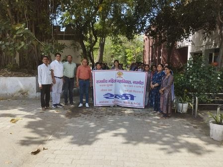 Students took out a rally and made people aware about road safety
