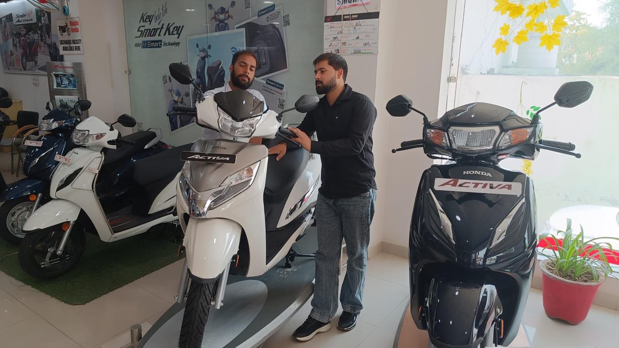 Demand for vehicles in the district on Akshaya Tritiya, booking continues even at increased price