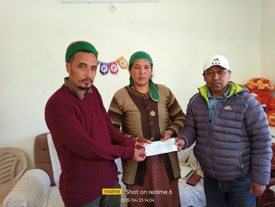 Insurance amount of Rs 30 lakh given to the woman