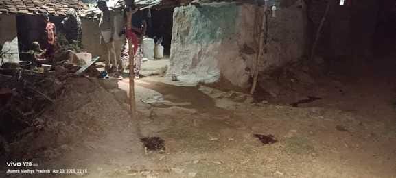 There was a dispute over eating mangoes, the son of Kaliyuga killed his father by hitting him with a stick