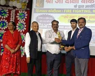 Poet Pradeep Myus honoured with Radhe Ratna