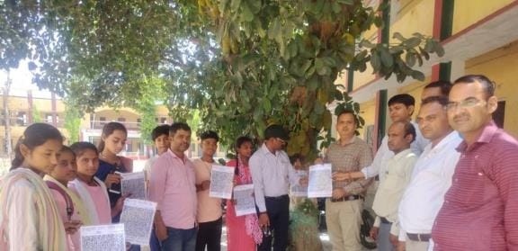Students put QR codes on trees and took a pledge to protect them