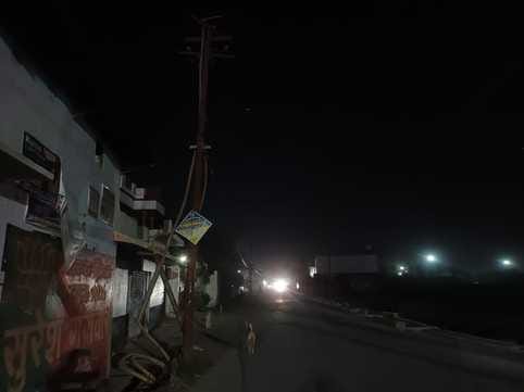 Street lights are not working, many main roads of the city remain in darkness